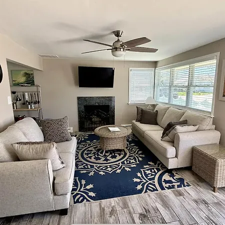 33Rd St Unit A 2Br Beach Home Hideaway Parking